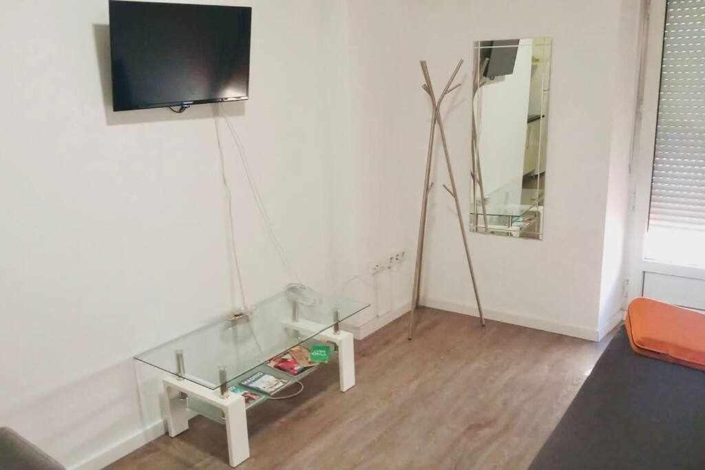 Comodo Y Agradable Estudio En Madrid Centro A2 Esterno foto